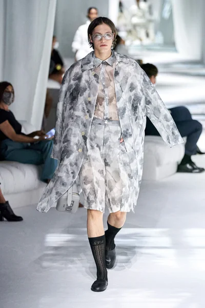 Look 62